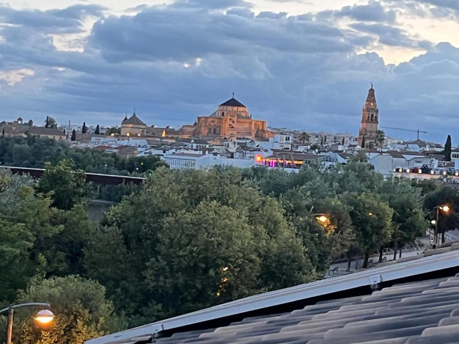 Casa Apartamento Paseo De La Ribera 32 科爾多瓦 外观 照片